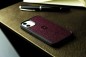 Preview: iPhone Case Silikon Schutzhülle in PREMIUM LEDER SOFTGRAIN aubergine (genarbt)