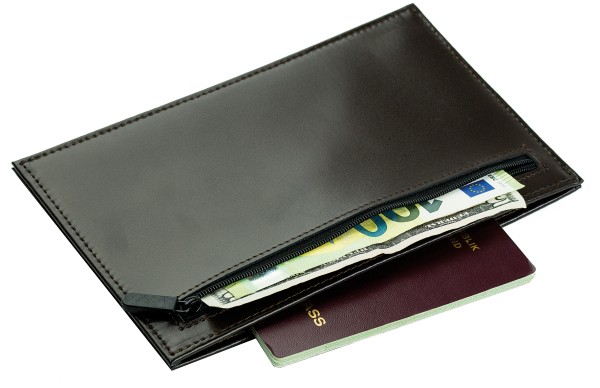 Travel Slim Wallet in CAMBRIDGE Top Grain Rindspaltleder dunkelbraun