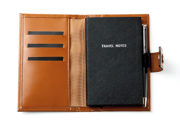 Pocket Notizbuch "TRAVEL NOTES" (auswechselbar) mit Druckknopf, CAMBRIDGE Top Grain Leder hellbraun