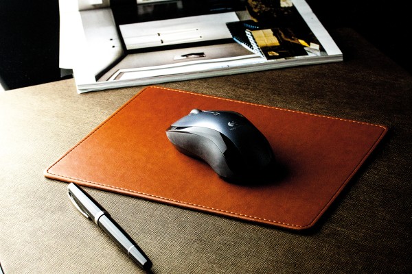 Mousepad aus veganem Lederimitat braun  - made in Germany